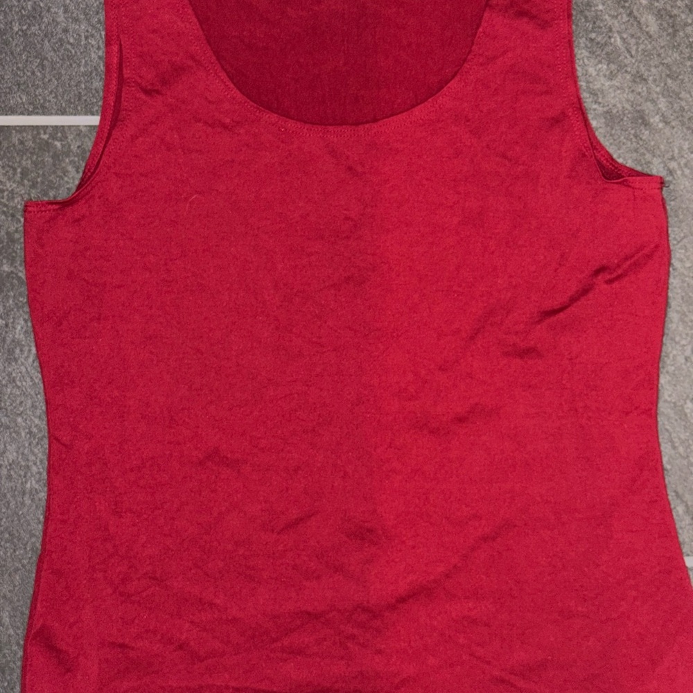6/$15 Kim Rogers Vibrant Red Tank Top